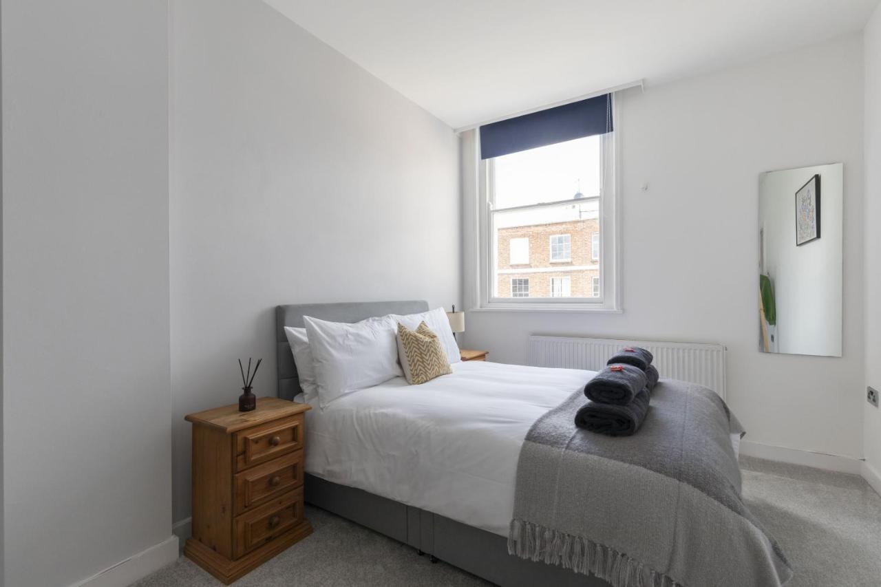 Beautifully Presented Newly Renovated City-Centre Apartment In チェルトナム エクステリア 写真