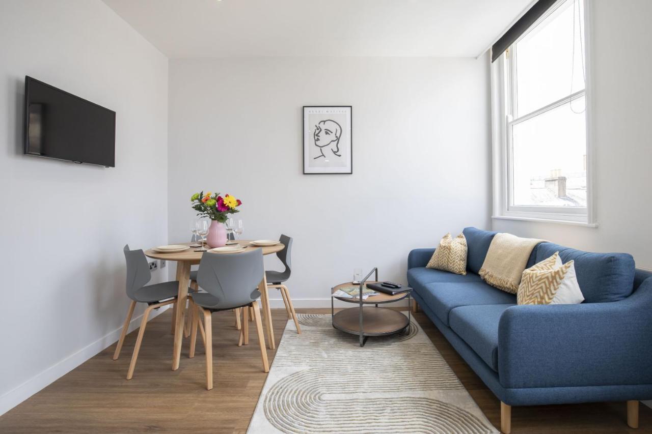 Beautifully Presented Newly Renovated City-Centre Apartment In チェルトナム エクステリア 写真