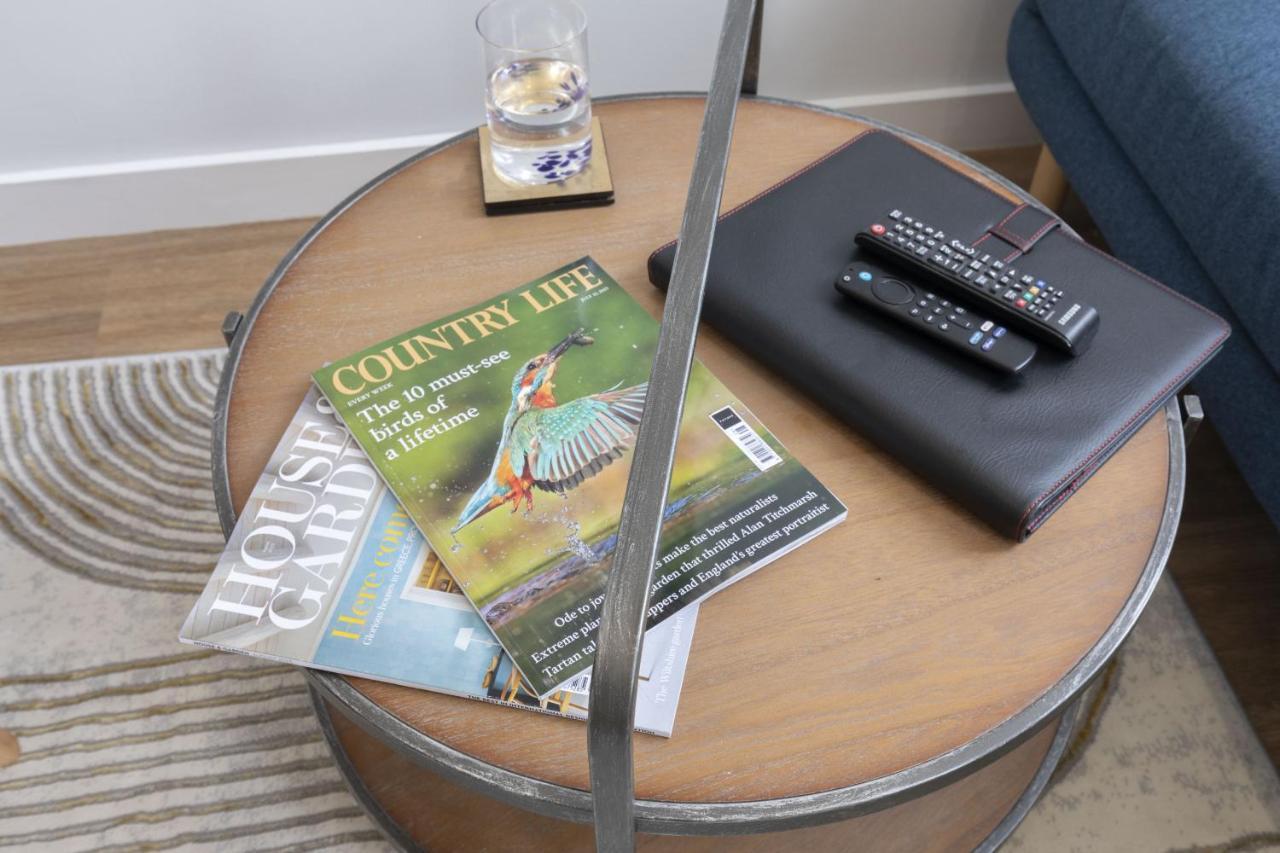 Beautifully Presented Newly Renovated City-Centre Apartment In チェルトナム エクステリア 写真